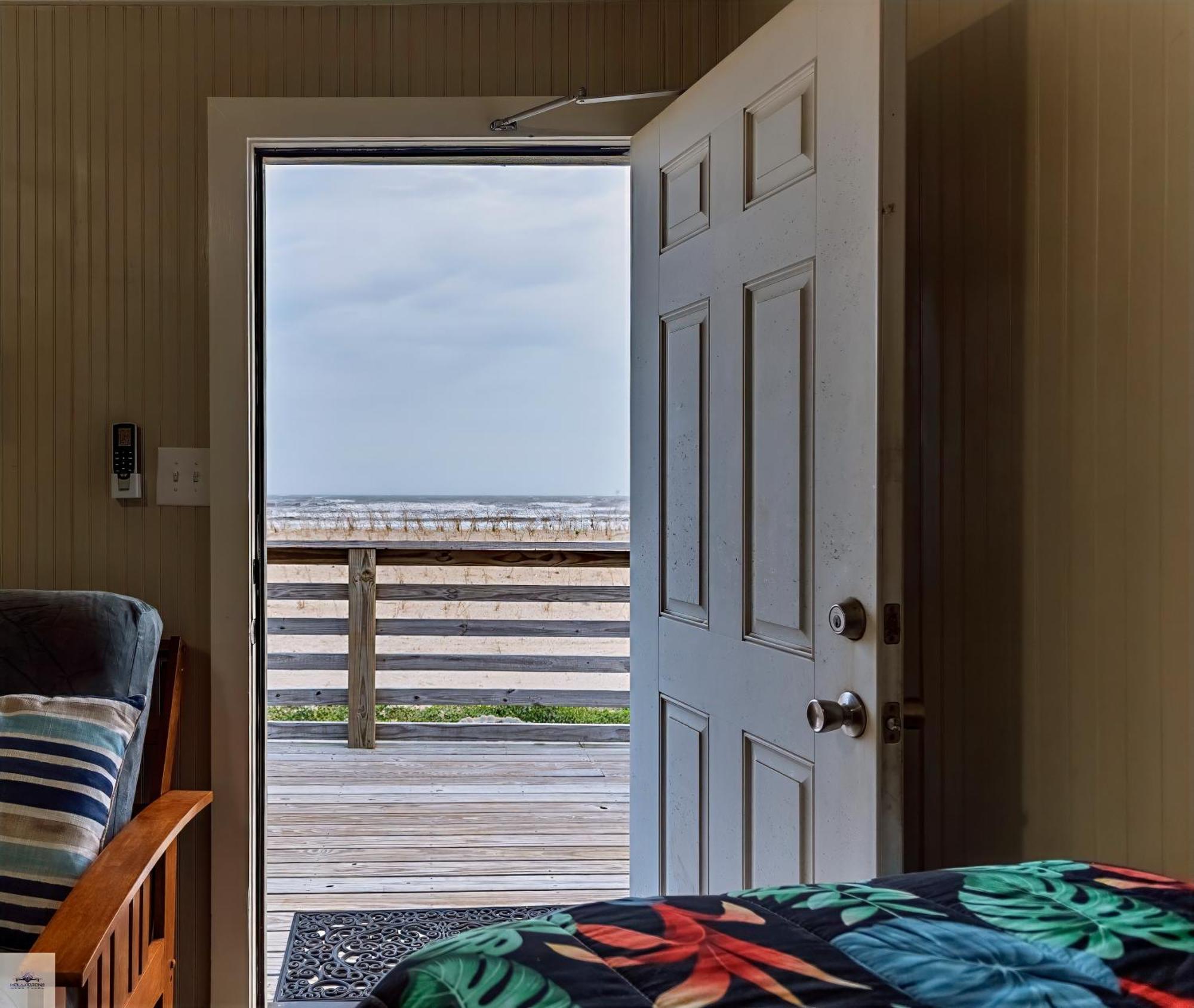 Inn Blue Dolphin And 4*