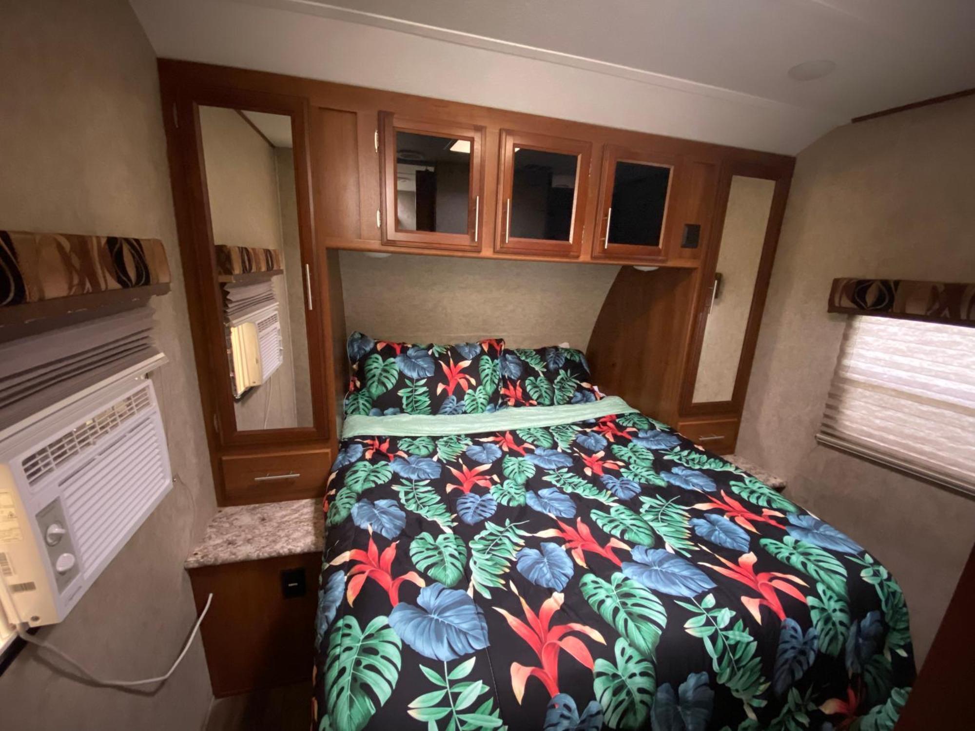 Blue Dolphin And 4* Grand Isle